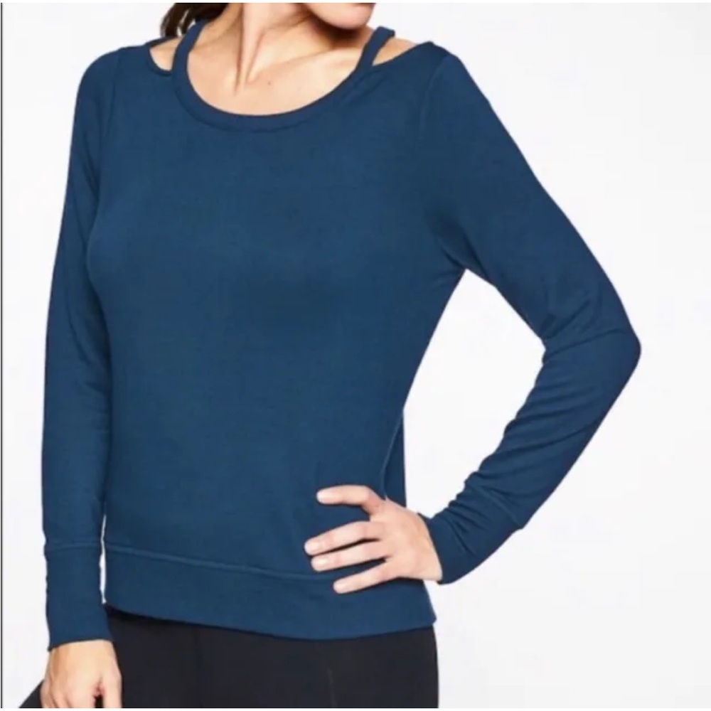 Athleta Size Small Cold Shoulder Cut Out Sweatshirt